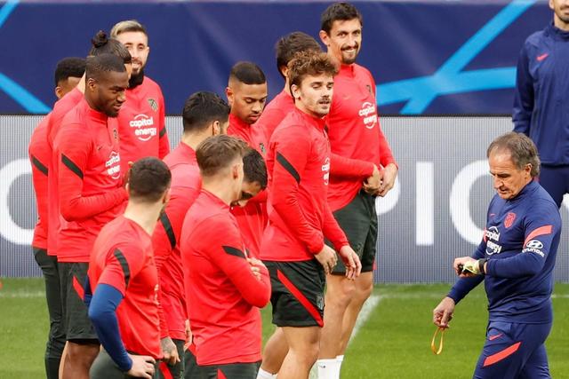 周琦31分曾凡博28+10首钢大胜福建 广东胜广州