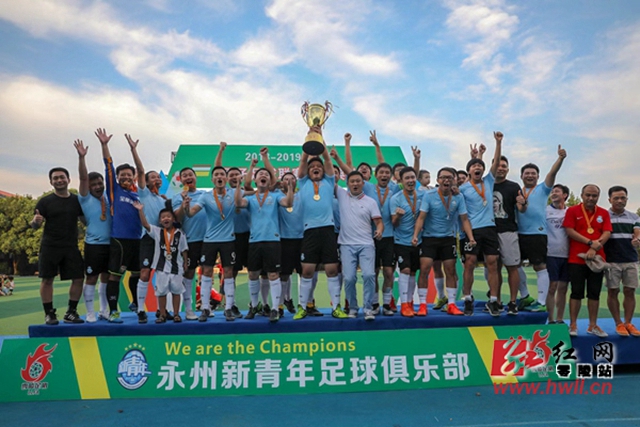 班凯罗三双魔术克鹈鹕 库兹马31分奇才胜国王